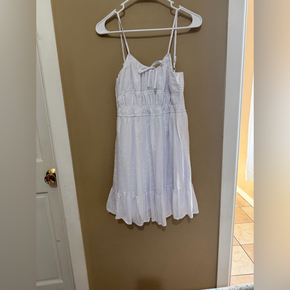 Elegant White Mini Dress